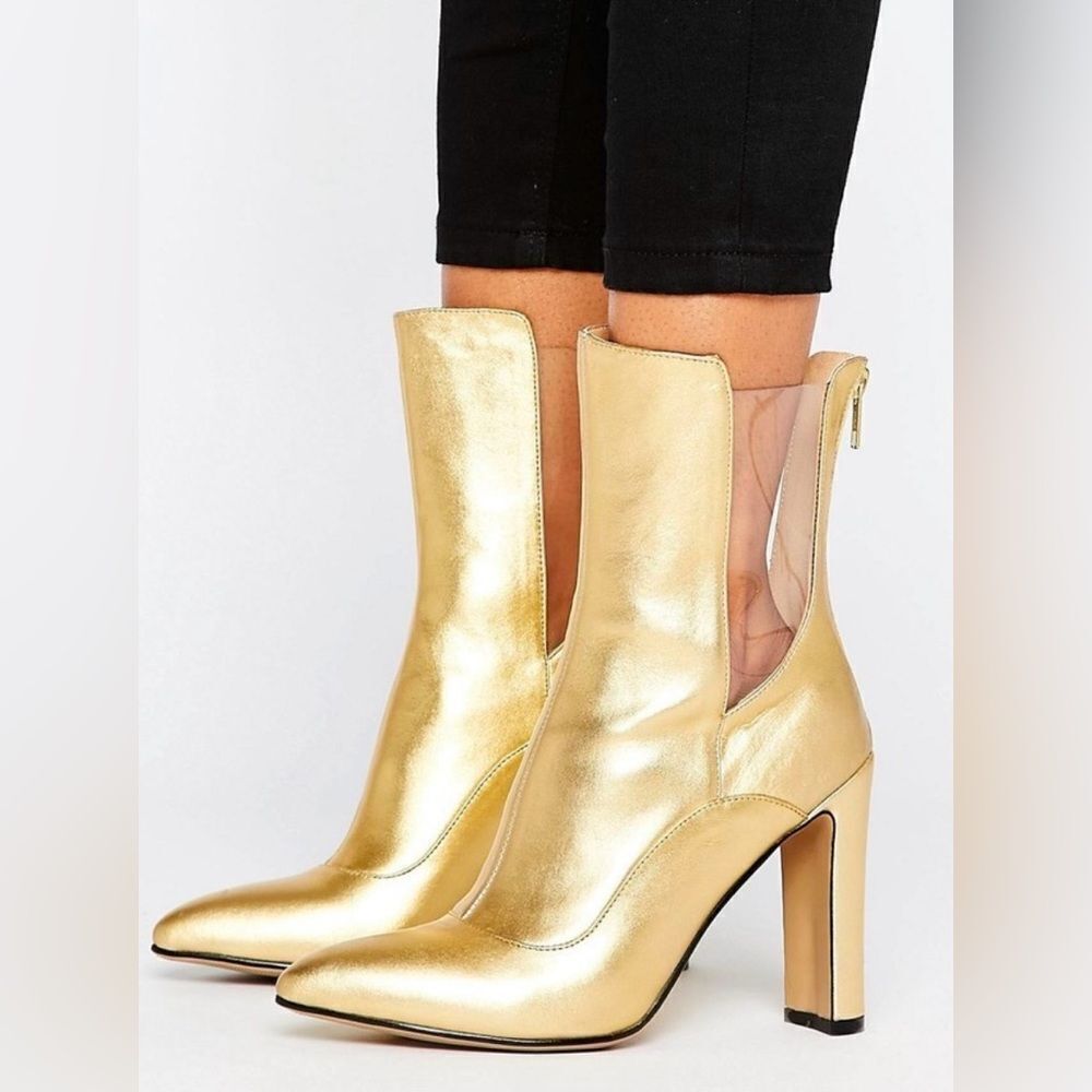 Lavish Alice gold ankle boots with clear inserts, US8